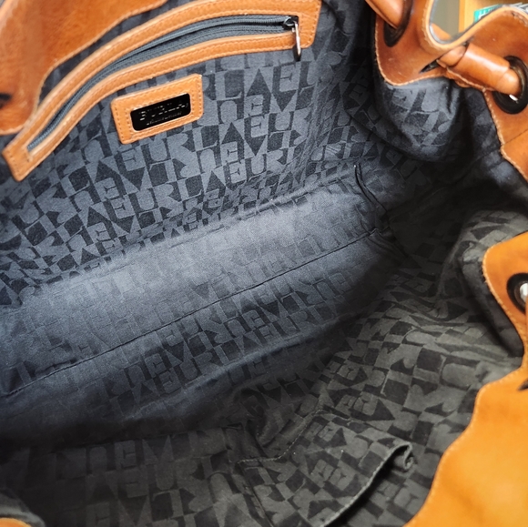 Furla Large Black Patent Leather Shoulder Bag with brown leather trim - Picture 9 of 11